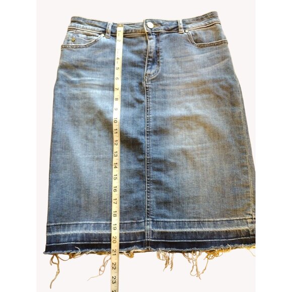 Caslon Skirt 2 Denim Raw Hem Pockets Stretch Mildly Distressed - Picture 5 of 12